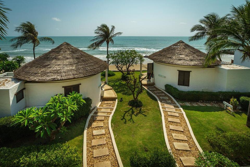 Hotel Aleenta Hua Hin Resort & Spa image