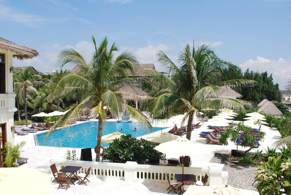 Hotel Allezboo Beach Resort & Spa image