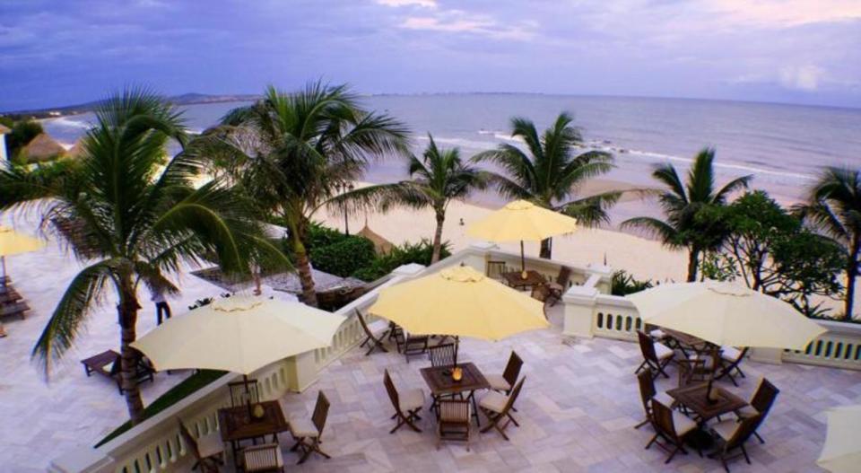 Hotel Allezboo Beach Resort & Spa image