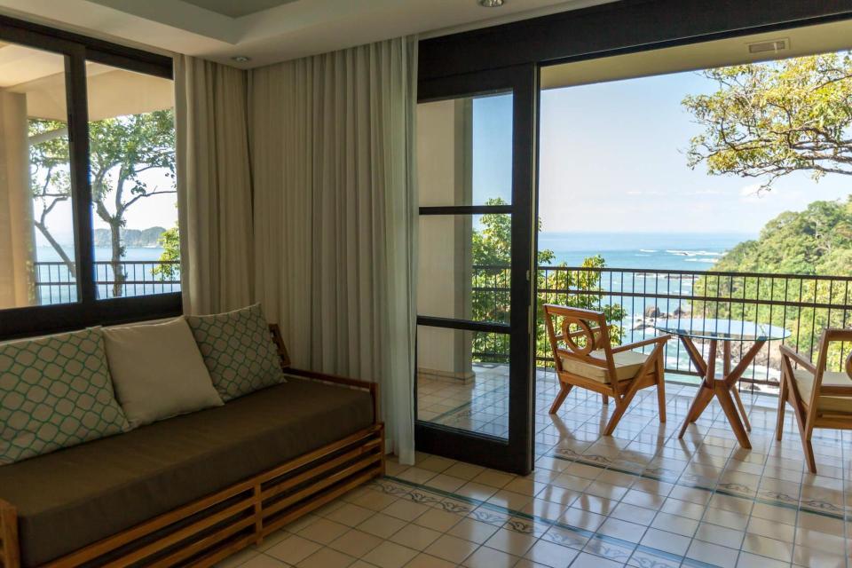 Hotel Arenas del Mar Beachfront & Rainforest Resort image