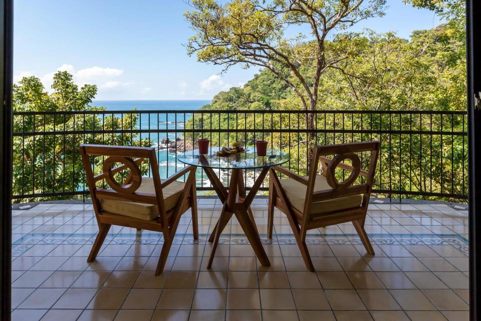 Hotel Arenas del Mar Beachfront & Rainforest Resort image