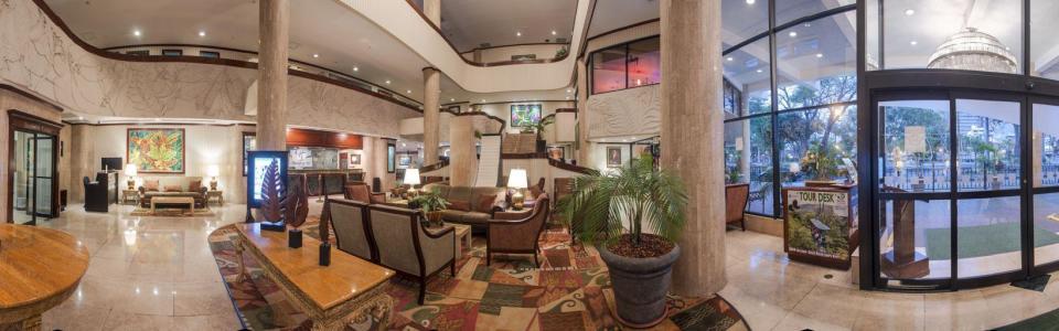 Hotel Aurola Holiday Inn image