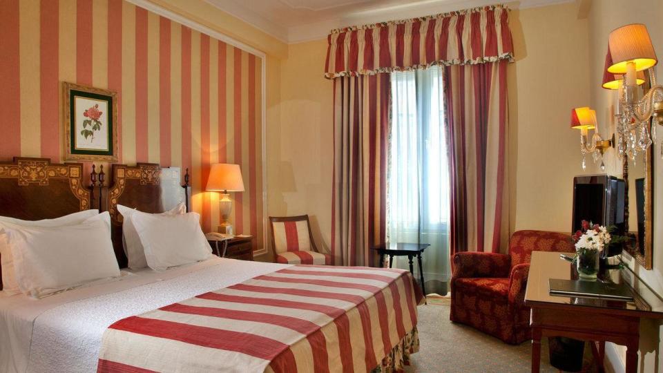 Hotel Avenida Palace image