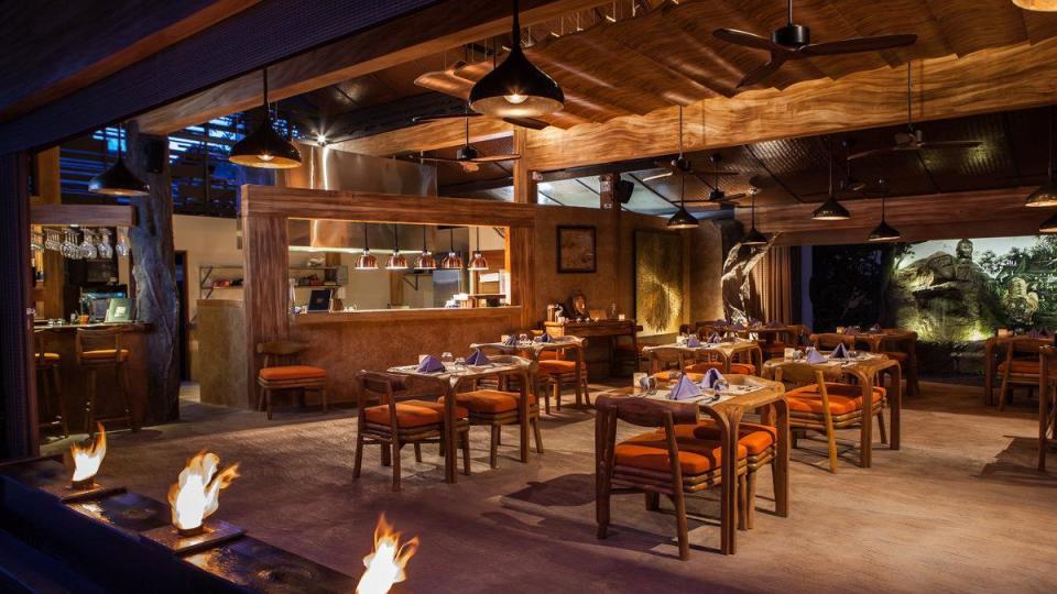 Hotel Khwan Beach Resort image