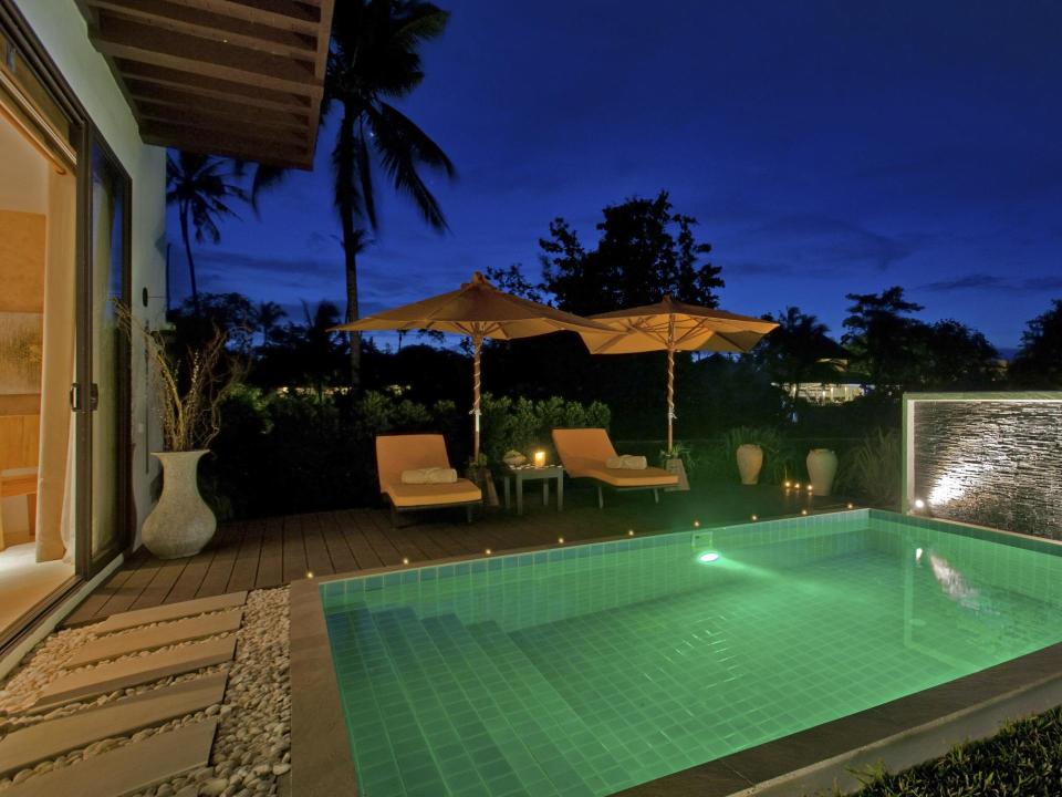 Hotel Khwan Beach Resort image