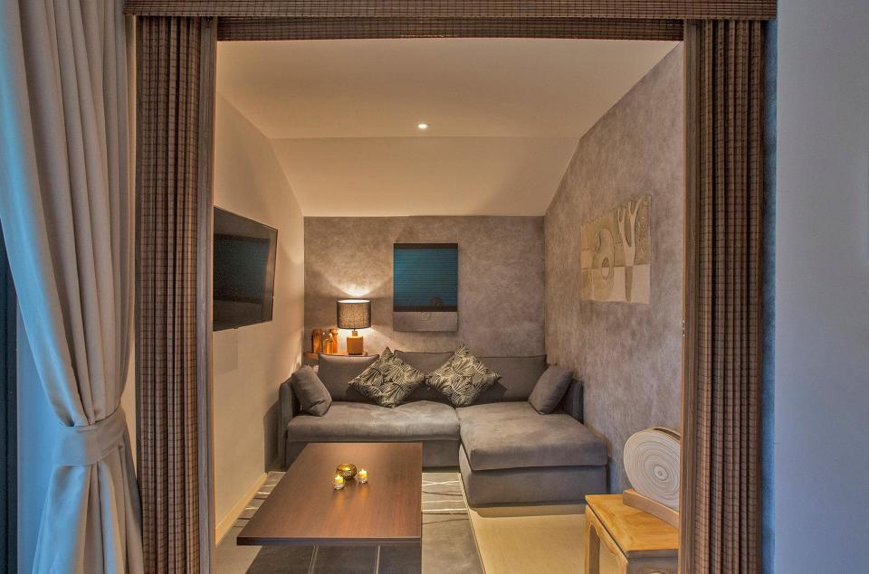 Hotel Khwan Beach Resort image