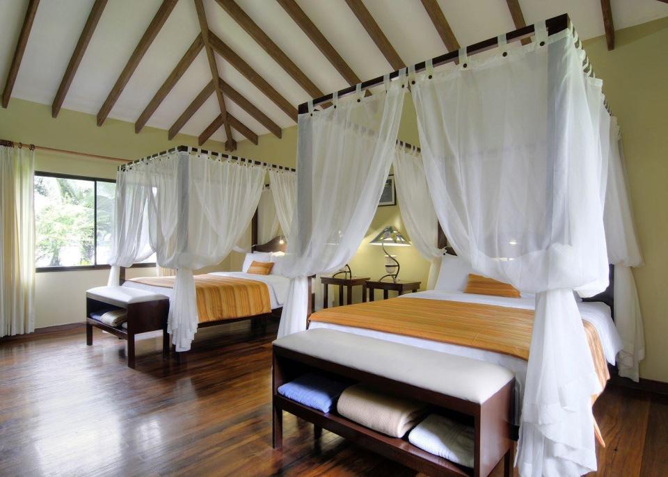 Hotel Manatus Lodge image
