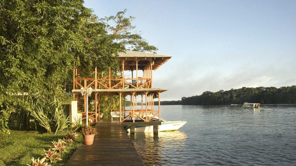 Hotel Manatus Lodge image