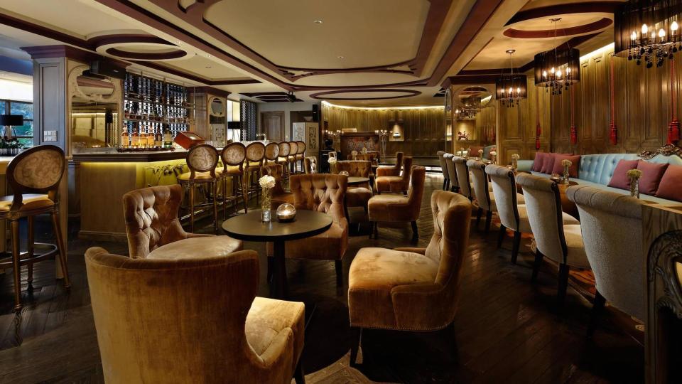 Hotel Sofitel Saigon Plaza image