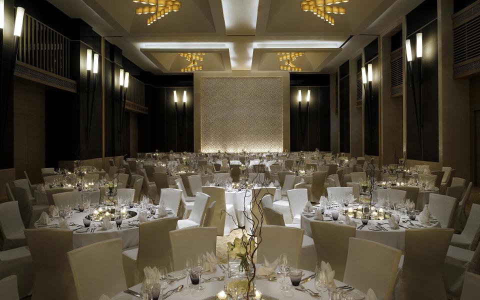 Hotel The Address Dubai Mall image