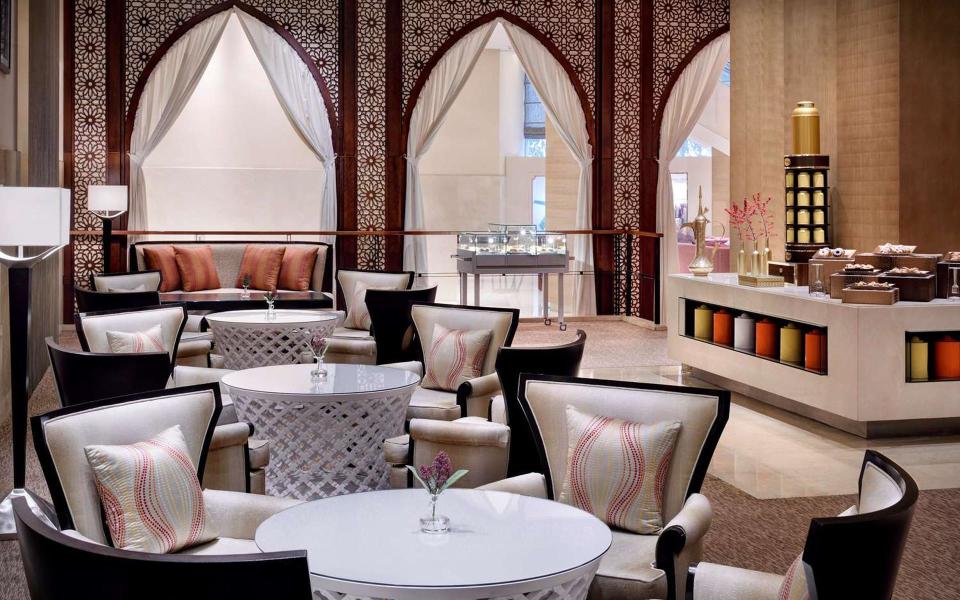 Hotel The Address Dubai Mall image