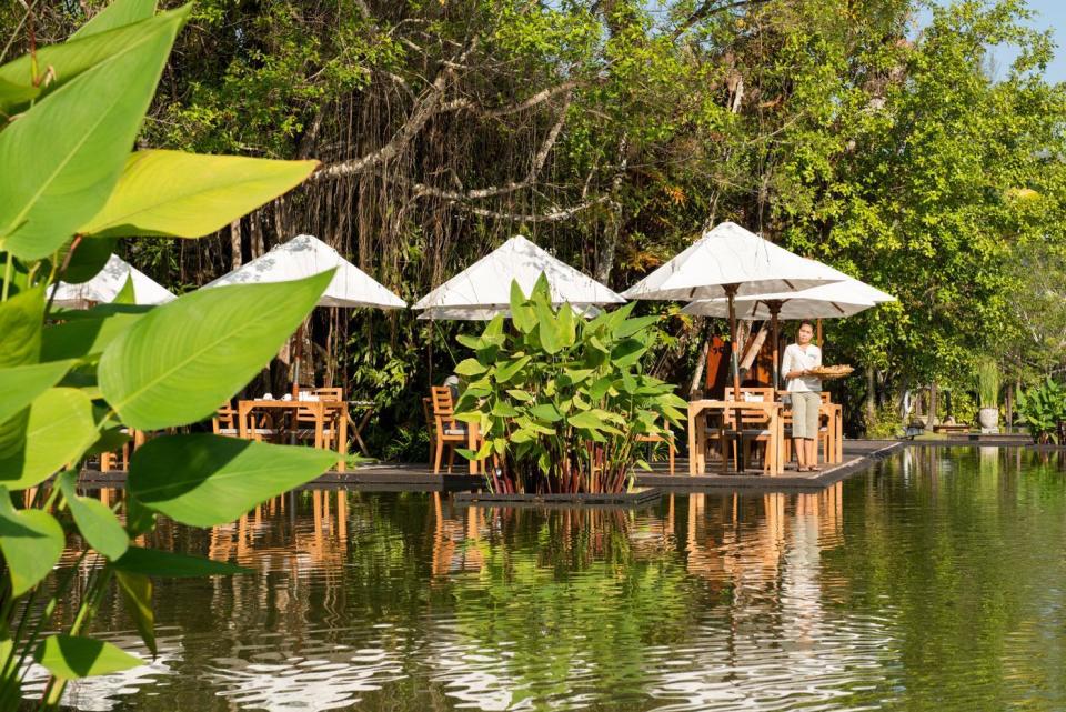 Hotel The Sarojin image