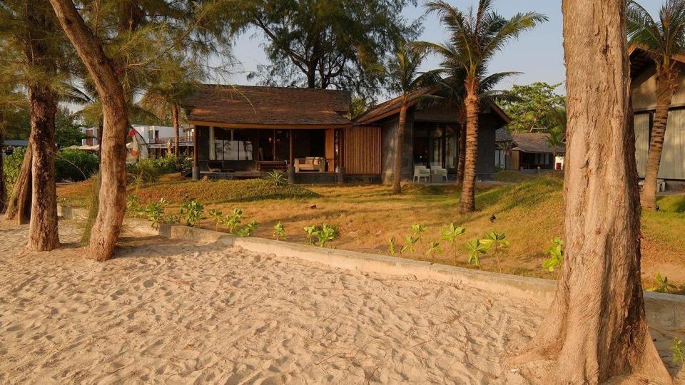 Hotel Twin Lotus Resort & Spa image