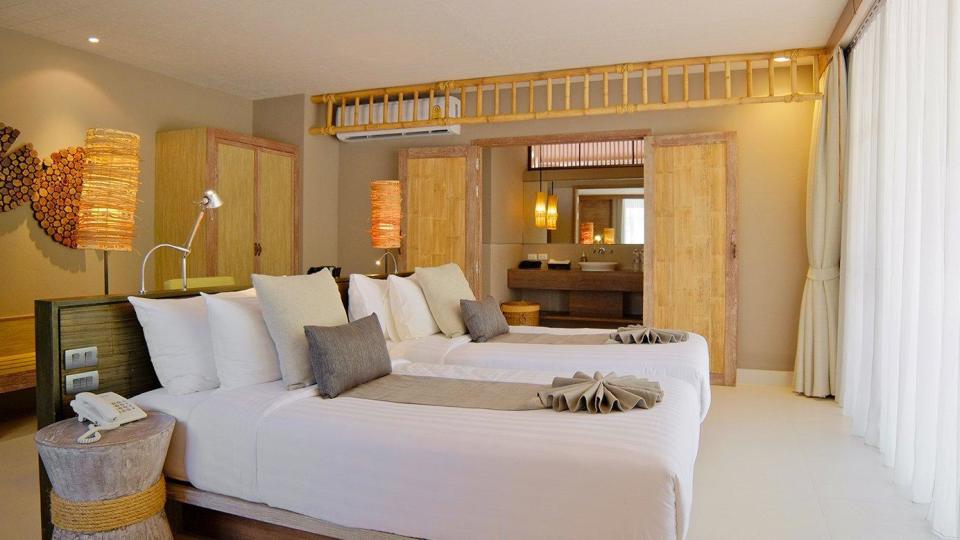 Hotel Twin Lotus Resort & Spa image